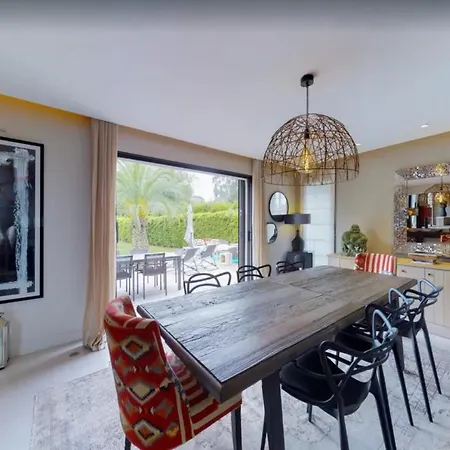 Luxury With Large Pool * Saint-Tropez