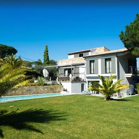 Luxury With Large Pool